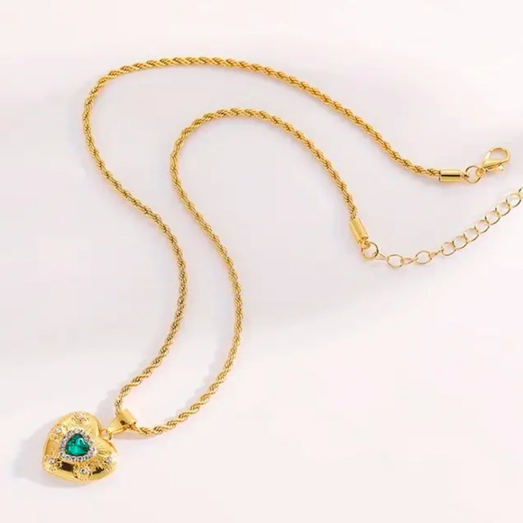 Golden Heart, Faux Emerald Pendant, Cubic Zirconia Necklace & Earrings Set - Picture 4 of 7